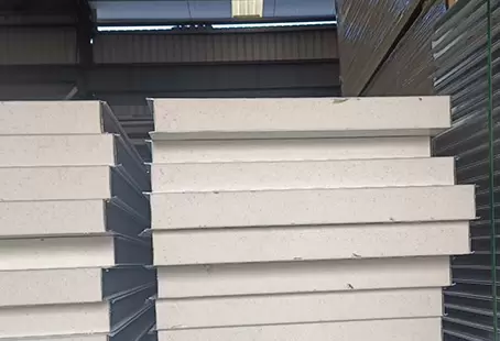 Painel sandu&iacute;che: o isolamento de alto desempenho para uma esta&ccedil;&atilde;o de pesquisa no &Aacute;rtico